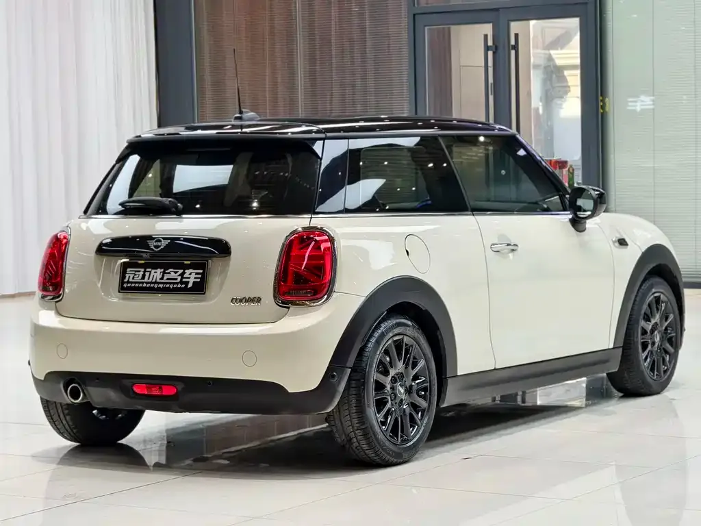 MINI Cooper (3-door) — фото 10