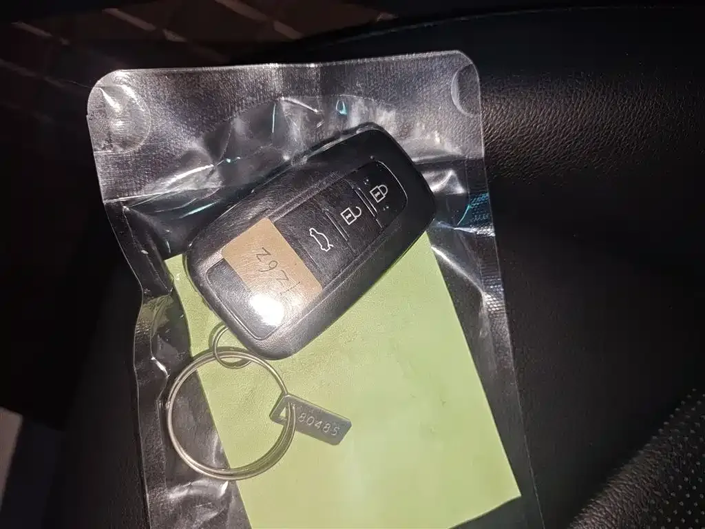 Toyota Camry 2024 из CN, фото 9