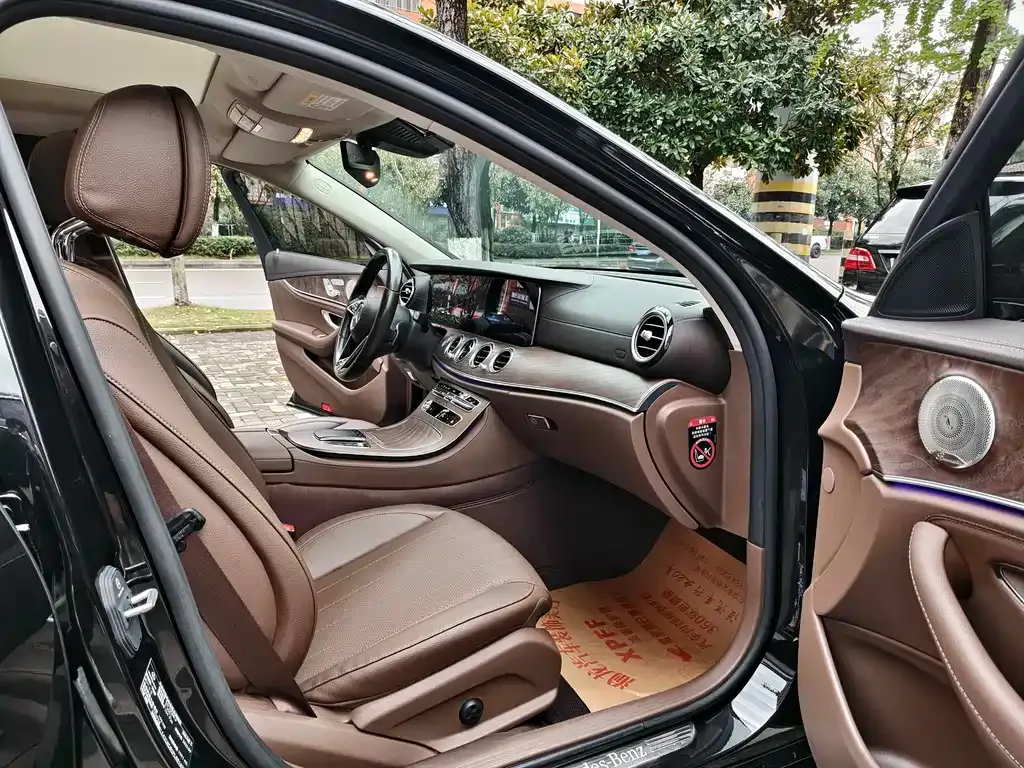 Mercedes-Benz E-Class 2022 из CN, фото 9