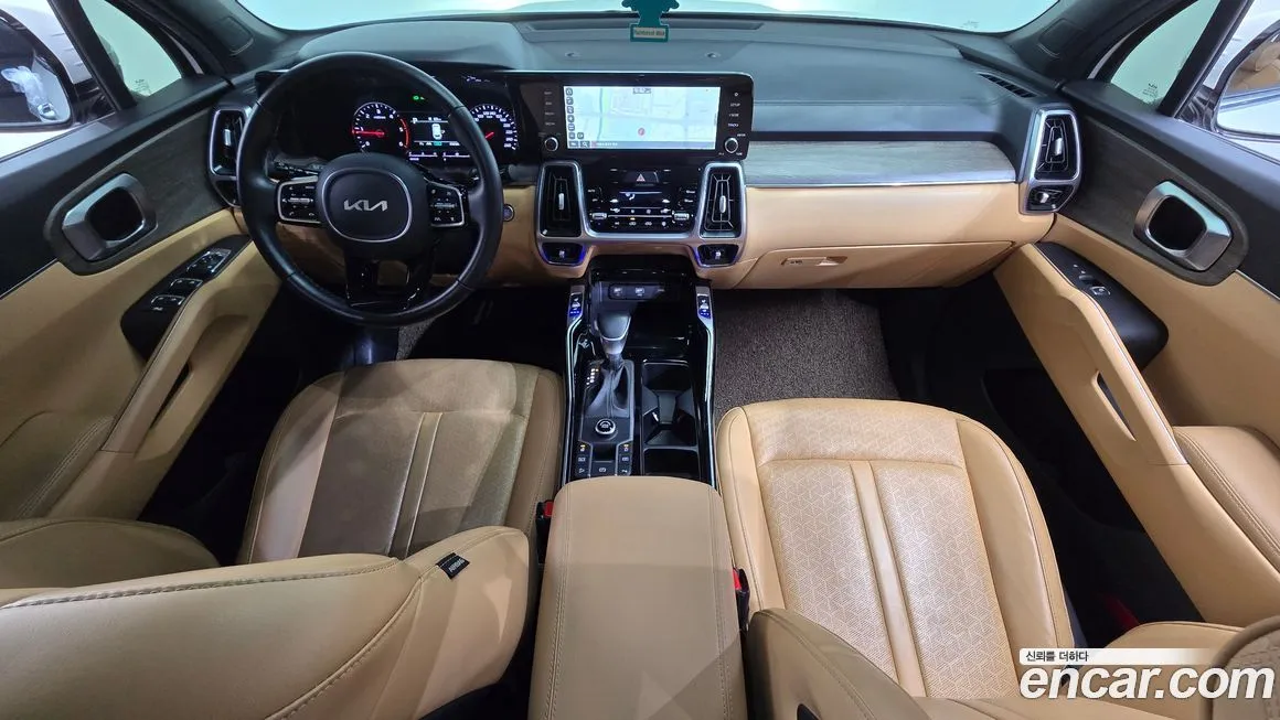 Kia Sorento — фото 7