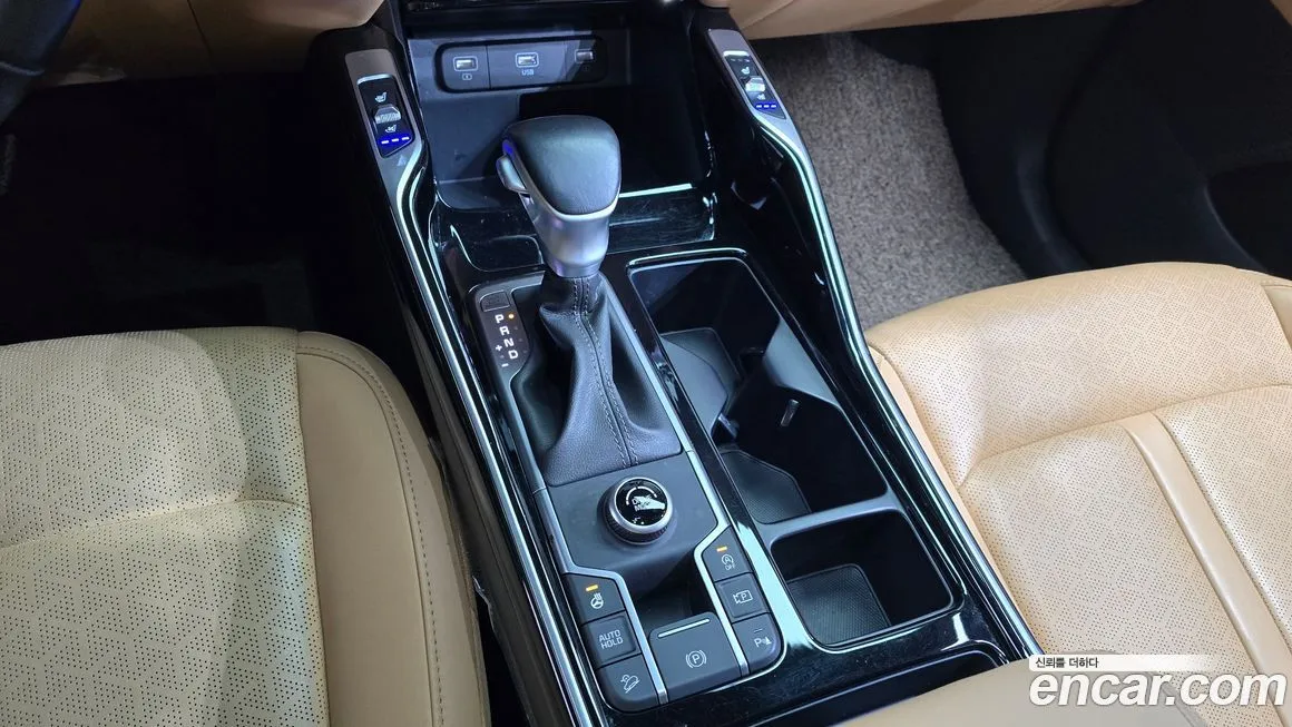Kia Sorento — фото 9