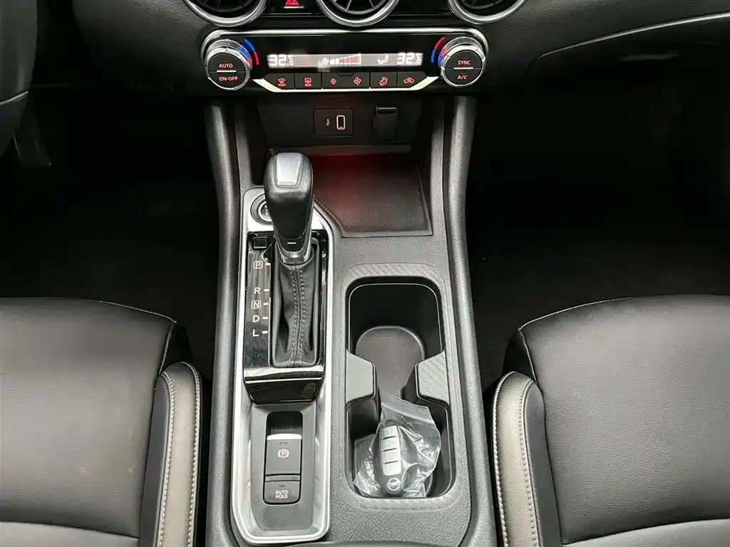 Nissan Sylphy 2023 из CN, фото 5