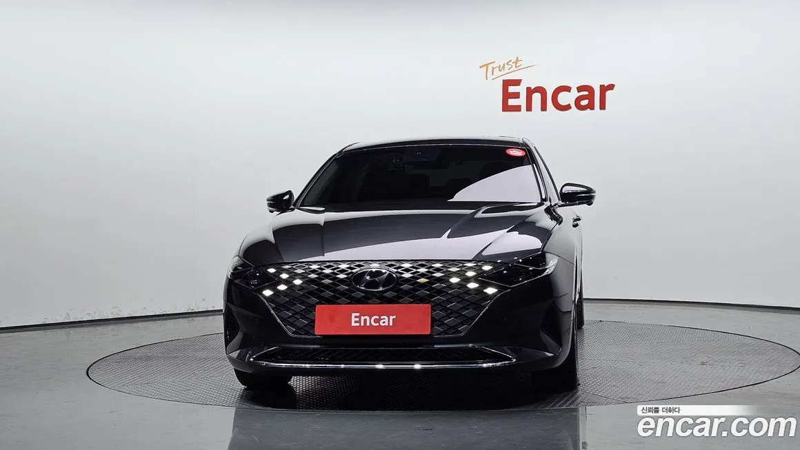 Hyundai Grandeur — фото 3