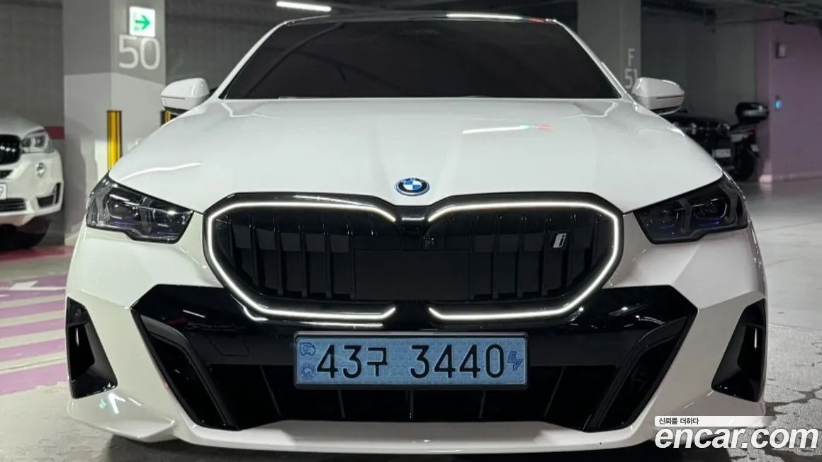 BMW i5 — фото 3