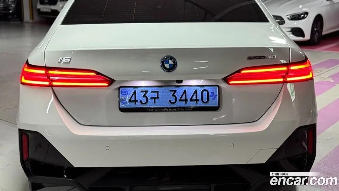 BMW i5 — фото 4