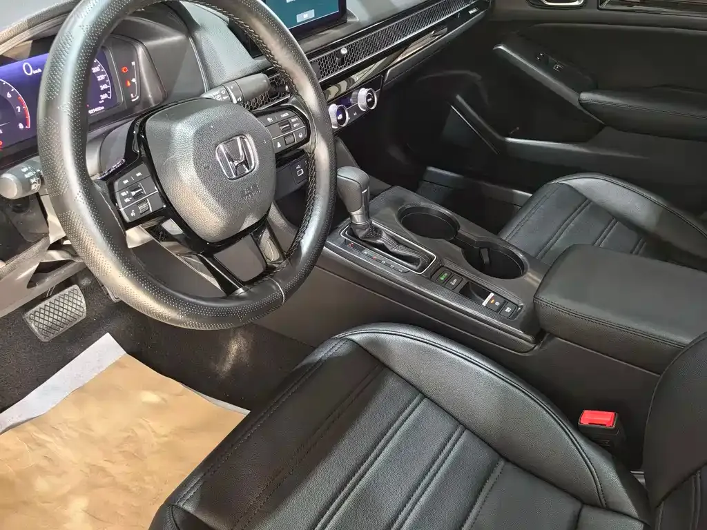 Honda Civic — фото 7