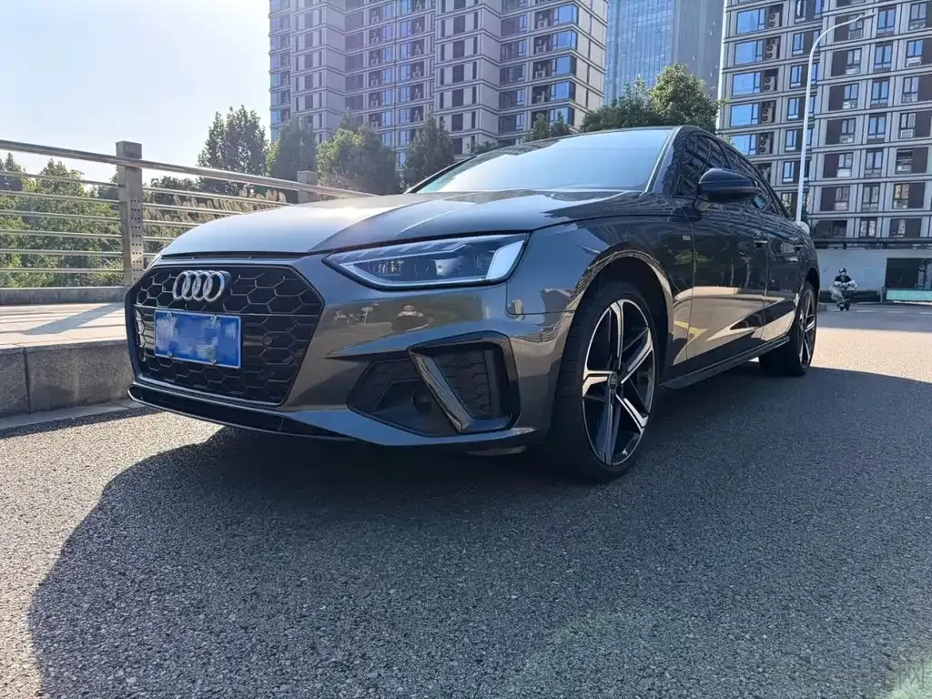 Audi A4L 2024 из CN, фото 2