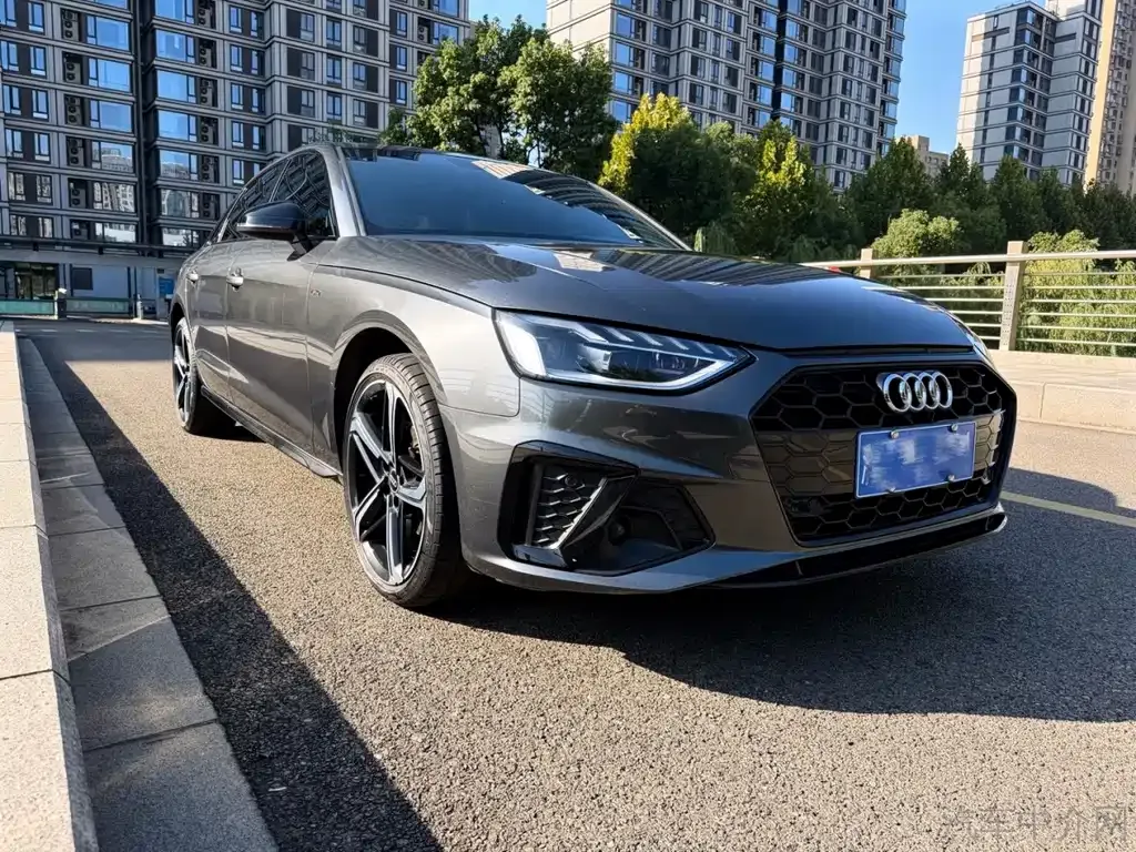 Audi A4L 2024 из CN, фото 4