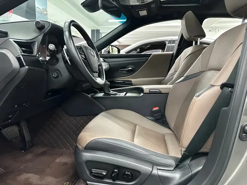 Lexus ES 2022 из CN, фото 10
