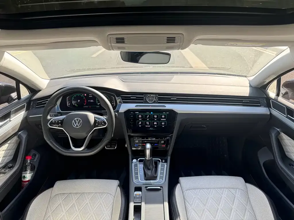 Volkswagen Magotan 2024 из CN, фото 7
