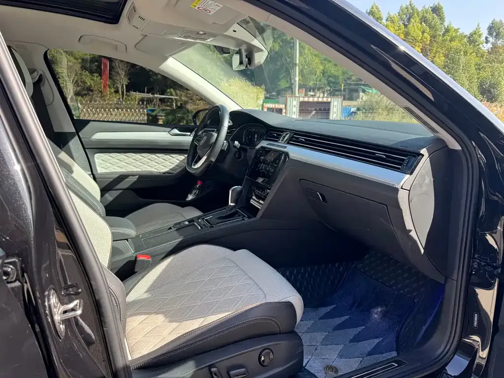 Volkswagen Magotan 2024 из CN, фото 8