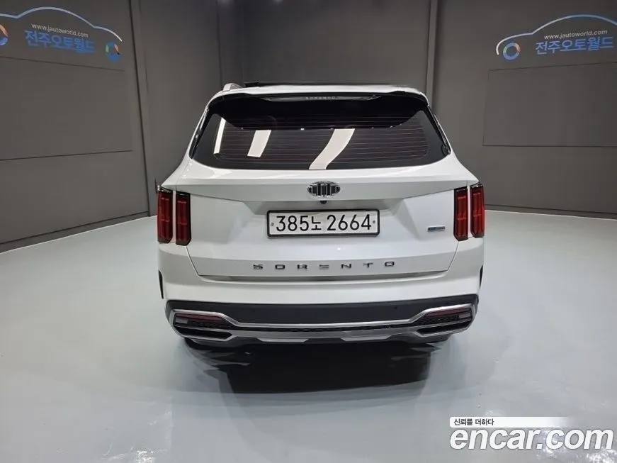 Kia Sorento — фото 4
