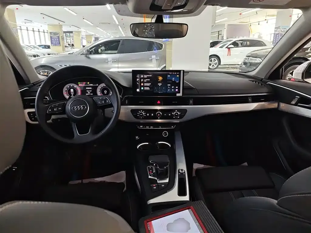 Audi A4L 2024 из CN, фото 9
