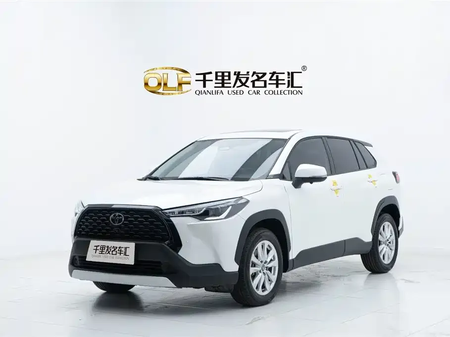 Toyota Corolla Cross — фото 1