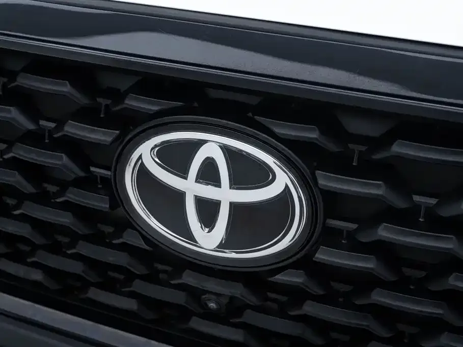 Toyota Corolla Cross — фото 9