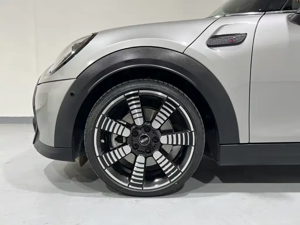 MINI Cooper (3-door) 2024 из CN, фото 4