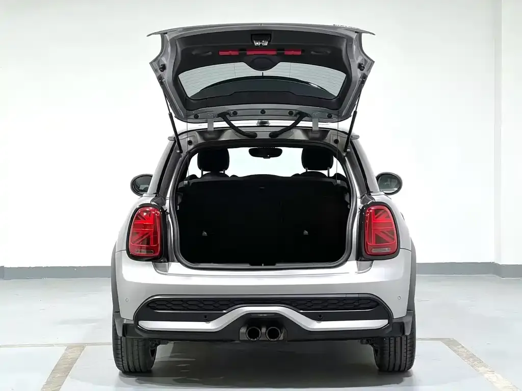 MINI Cooper (3-door) 2024 из CN, фото 8