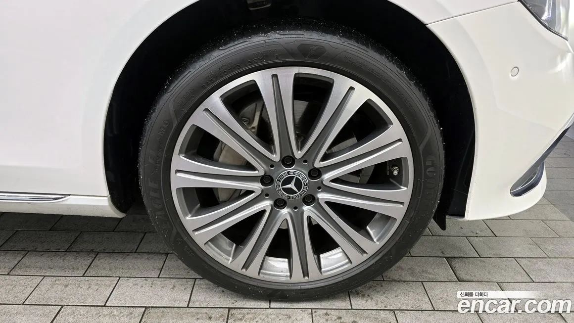 Mercedes-Benz E-Class 2023 из KR, фото 5