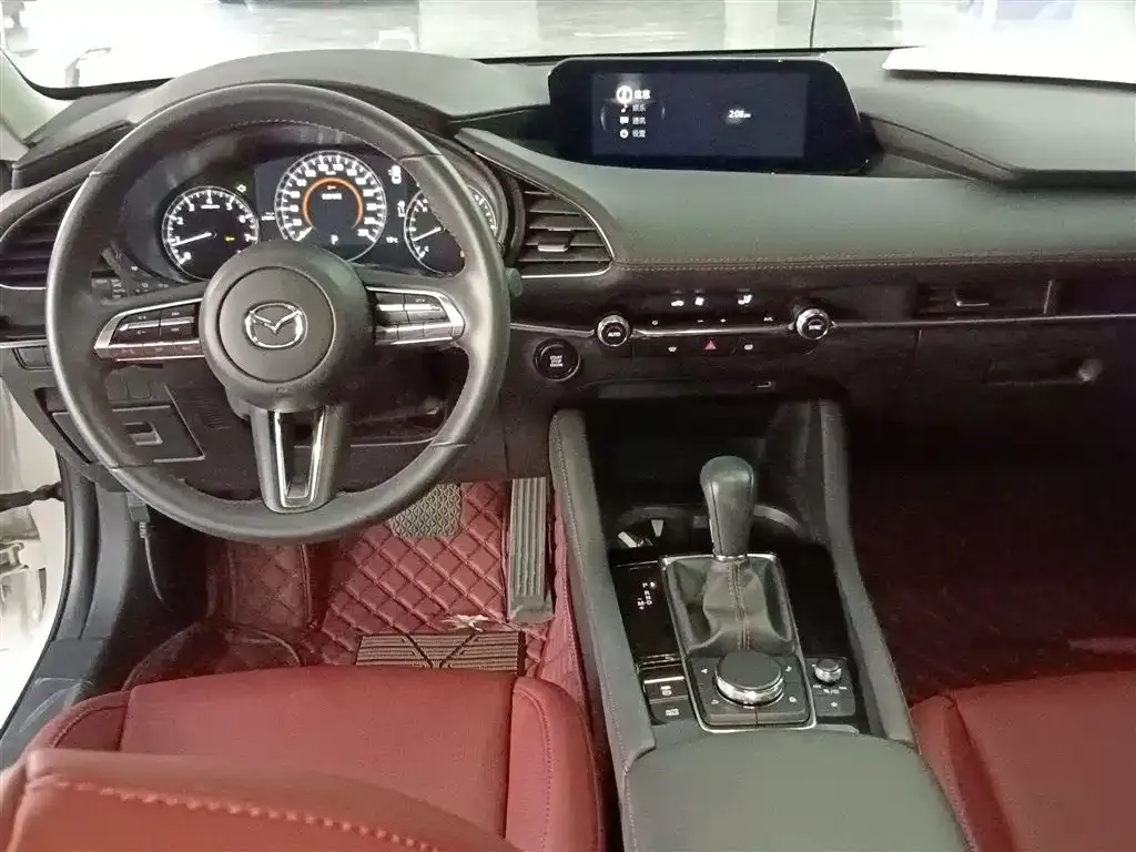 Mazda 3 Axela 2023 из CN, фото 10