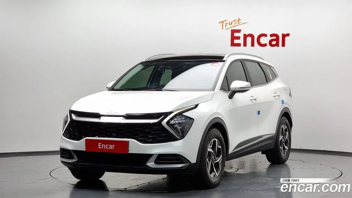 Kia Sportage — фото 1