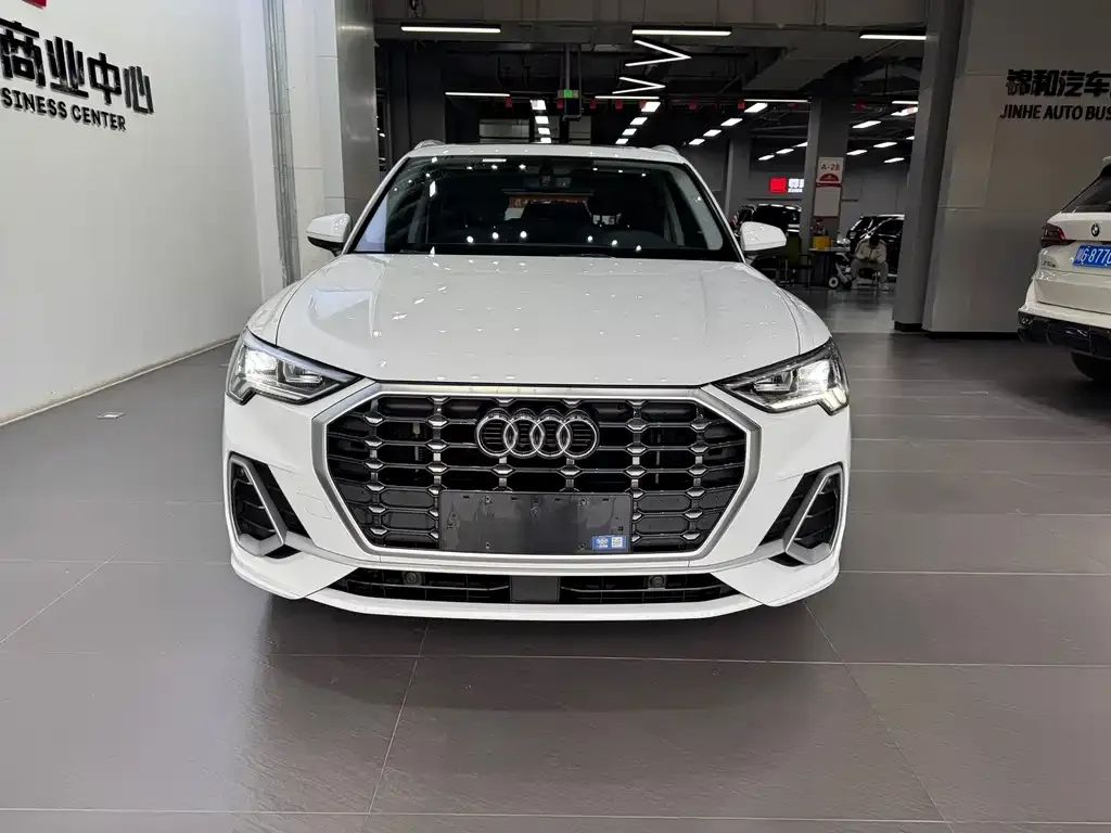 Audi Q3 — фото 2