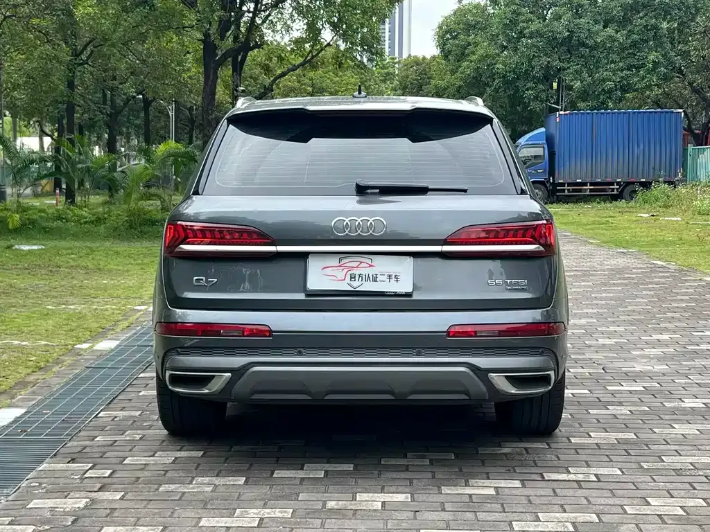 Audi Q7 — фото 5