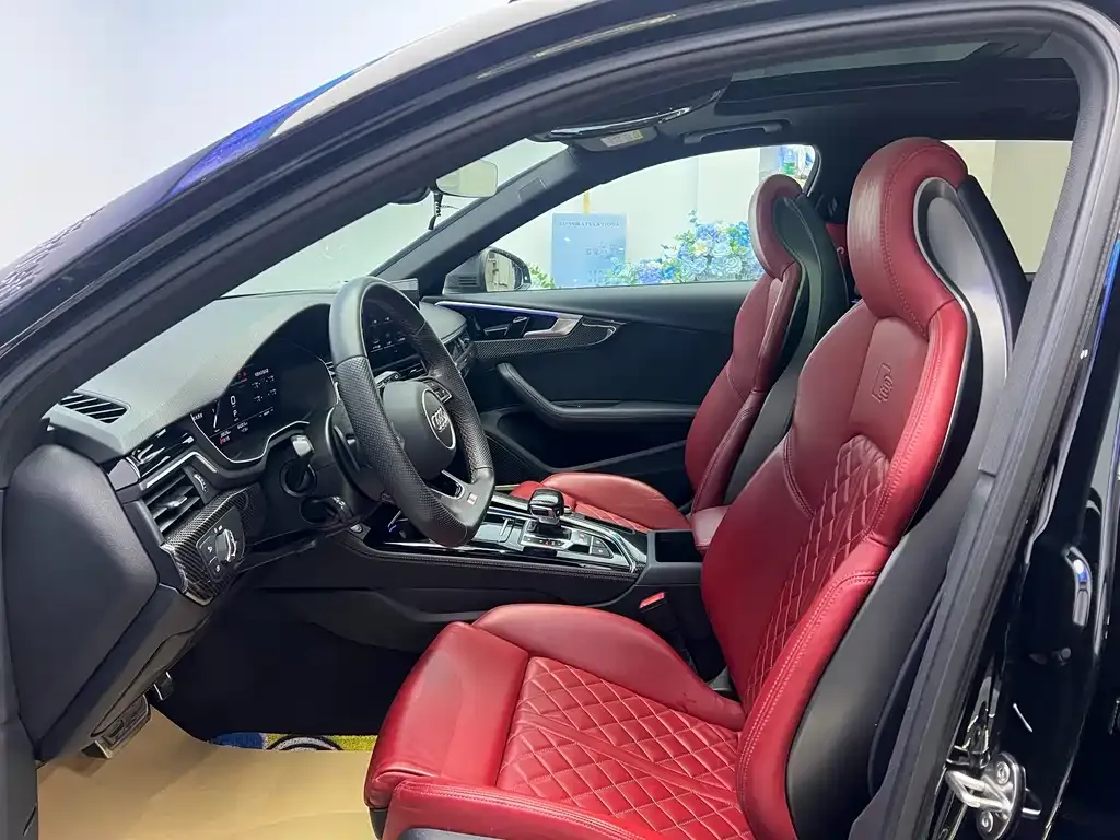 Audi S4 2024 из CN, фото 3