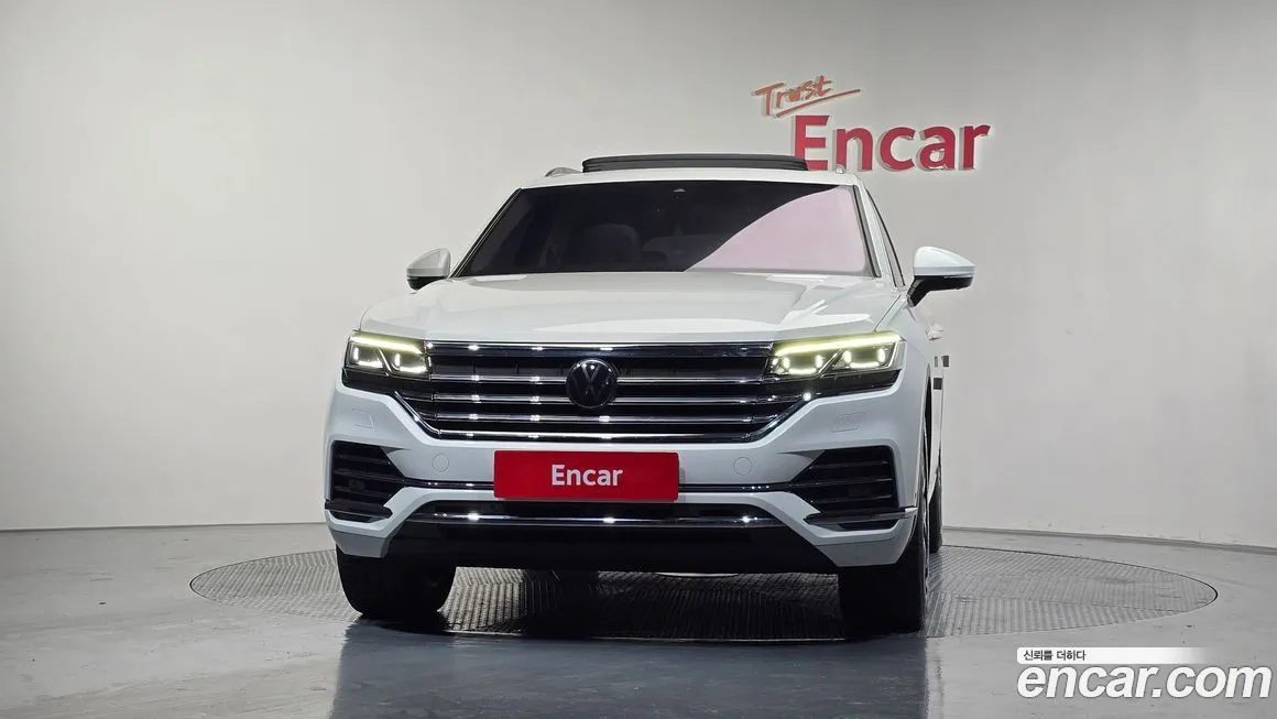 Volkswagen Touareg 2023 из KR, фото 3