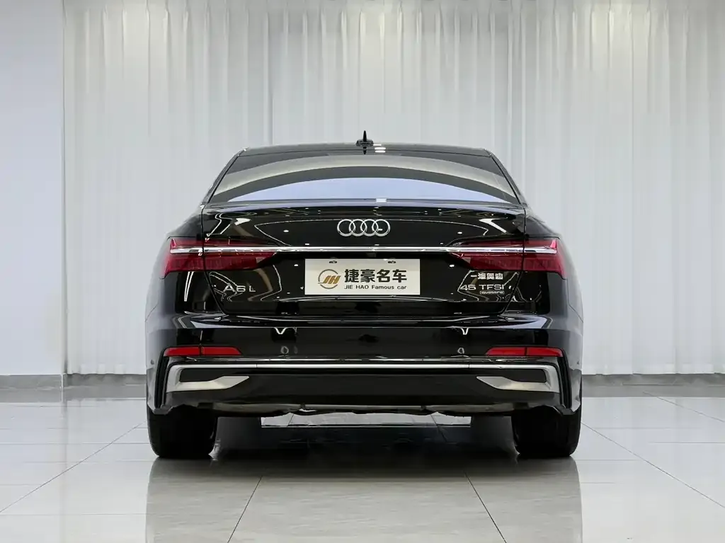 Audi A6L — фото 9
