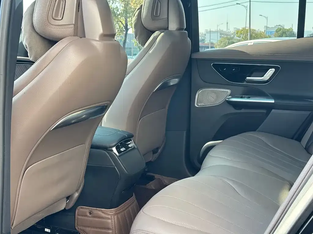 Mercedes-Benz EQE SUV 2024 из CN, фото 10