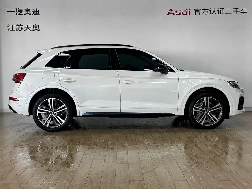 Audi Q5L — фото 4