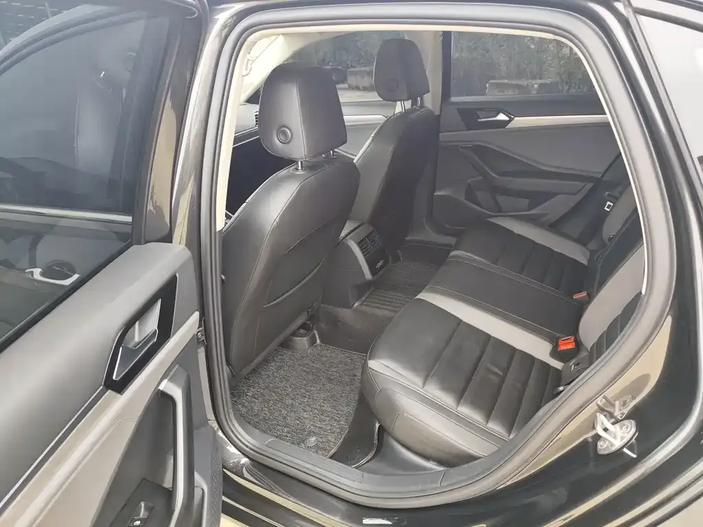Volkswagen Sagitar 2022 из CN, фото 10