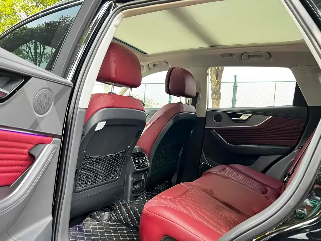 Hongqi HS5 2023 из CN, фото 10