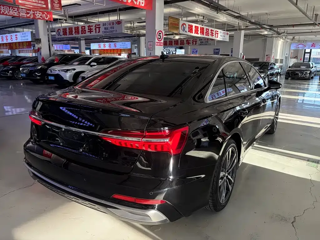 Audi A6L 2023 из CN, фото 6