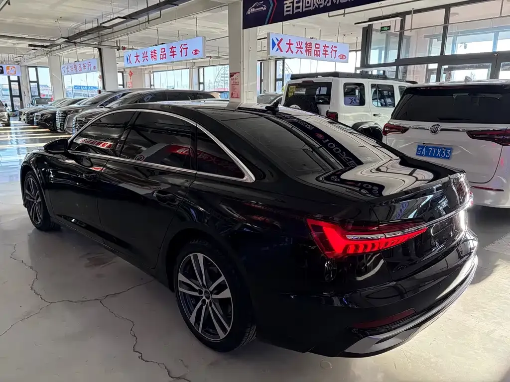 Audi A6L 2023 из CN, фото 7