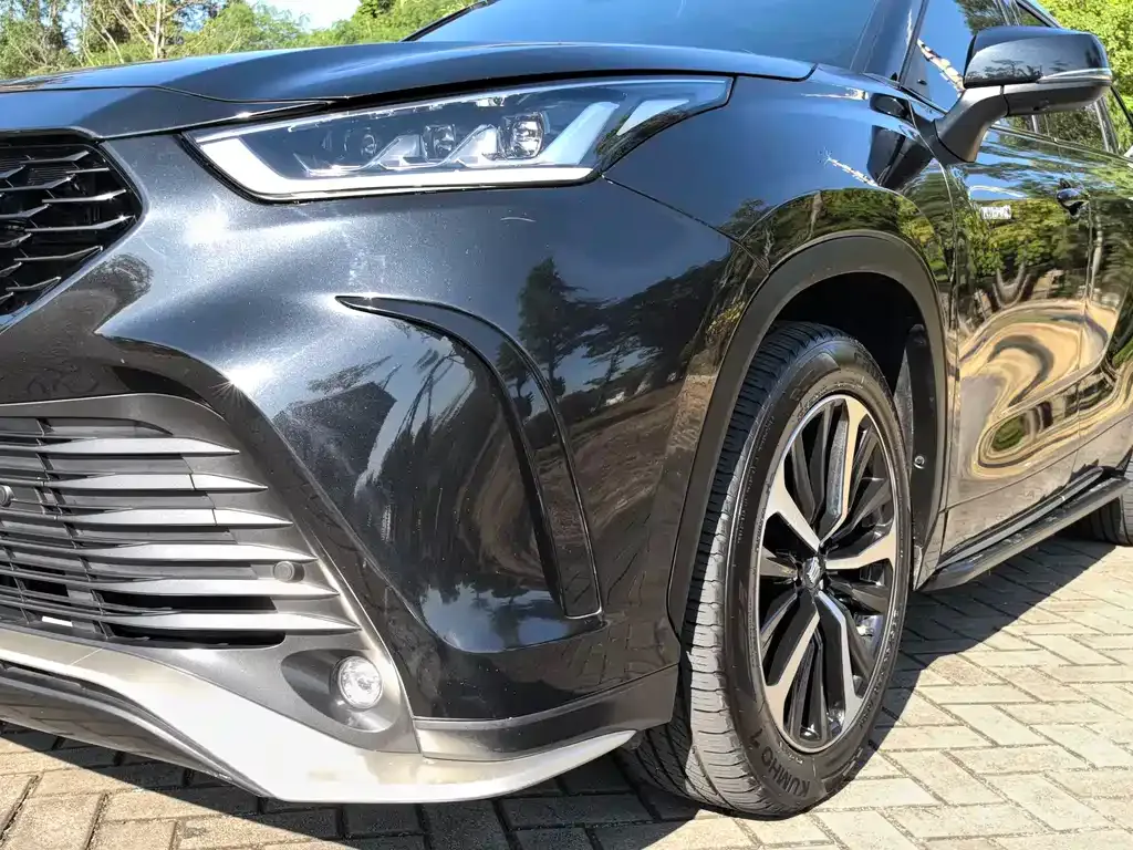 Toyota Crown Kluger 2022 из CN, фото 10