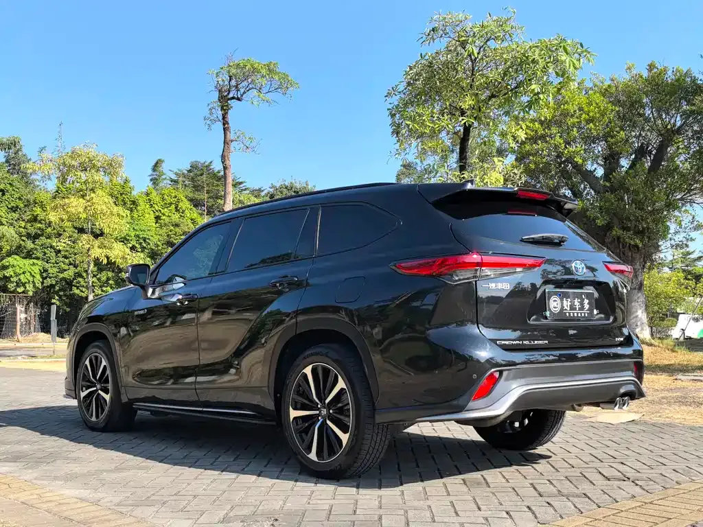 Toyota Crown Kluger 2022 из CN, фото 7