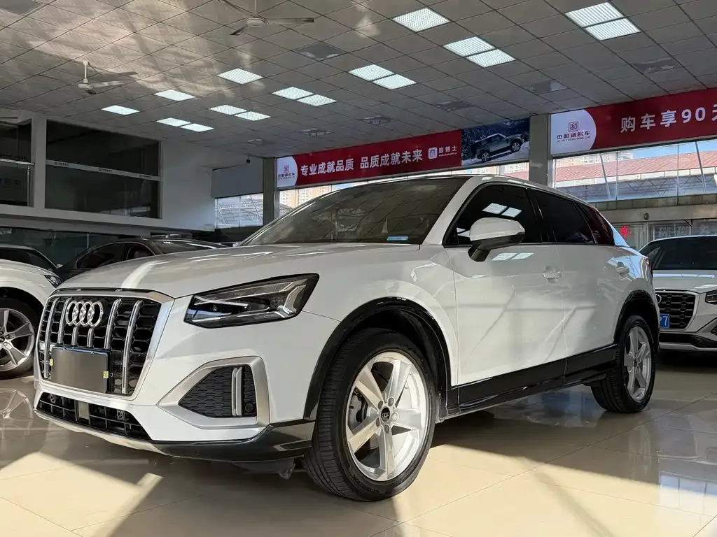 Audi Q2L 2022 из CN, фото 1