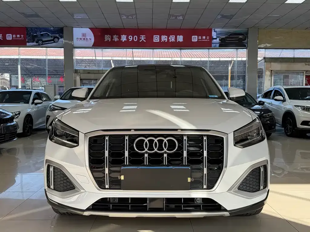 Audi Q2L 2022 из CN, фото 2