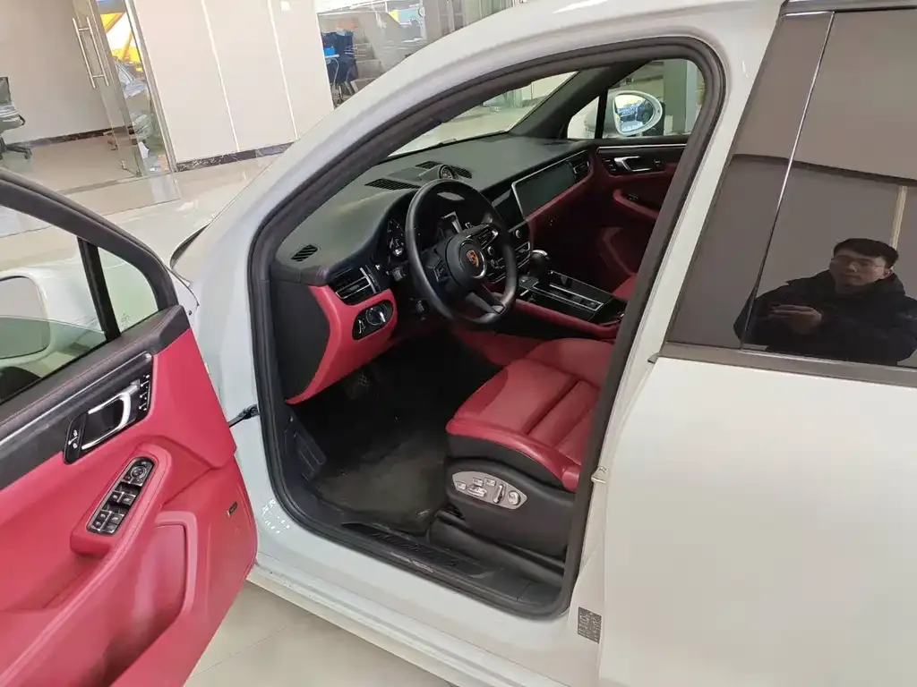 Porsche Macan 2023 из CN, фото 2