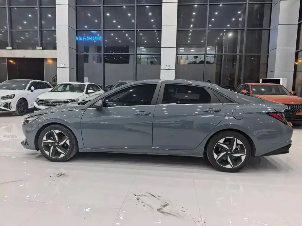 Hyundai Elantra 2022 из CN, фото 10