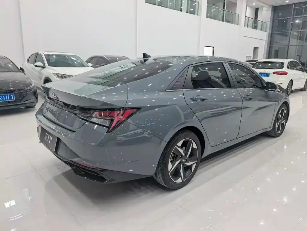 Hyundai Elantra 2022 из CN, фото 4