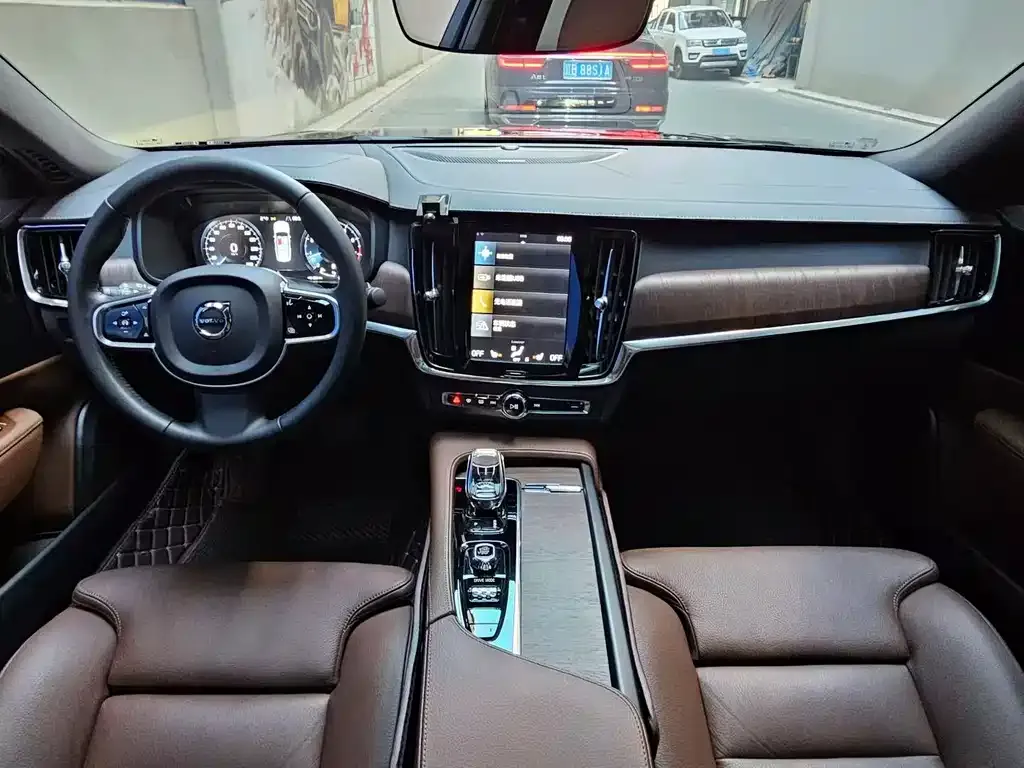 Volvo S90 — фото 7