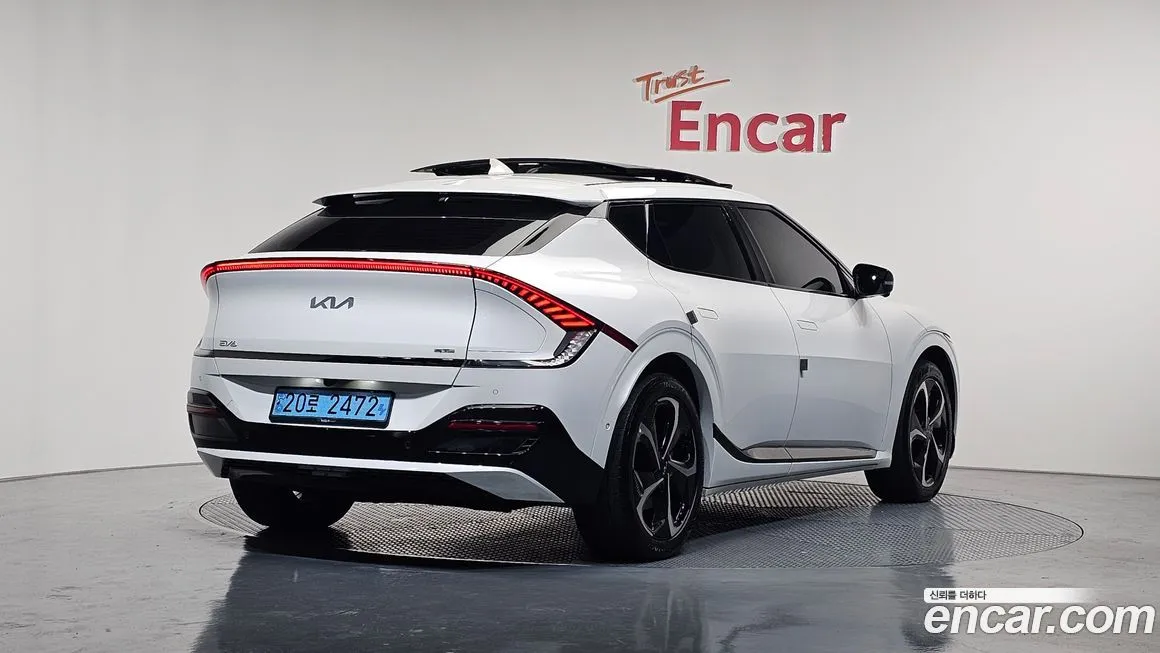 Kia EV6 2023 из KR, фото 2
