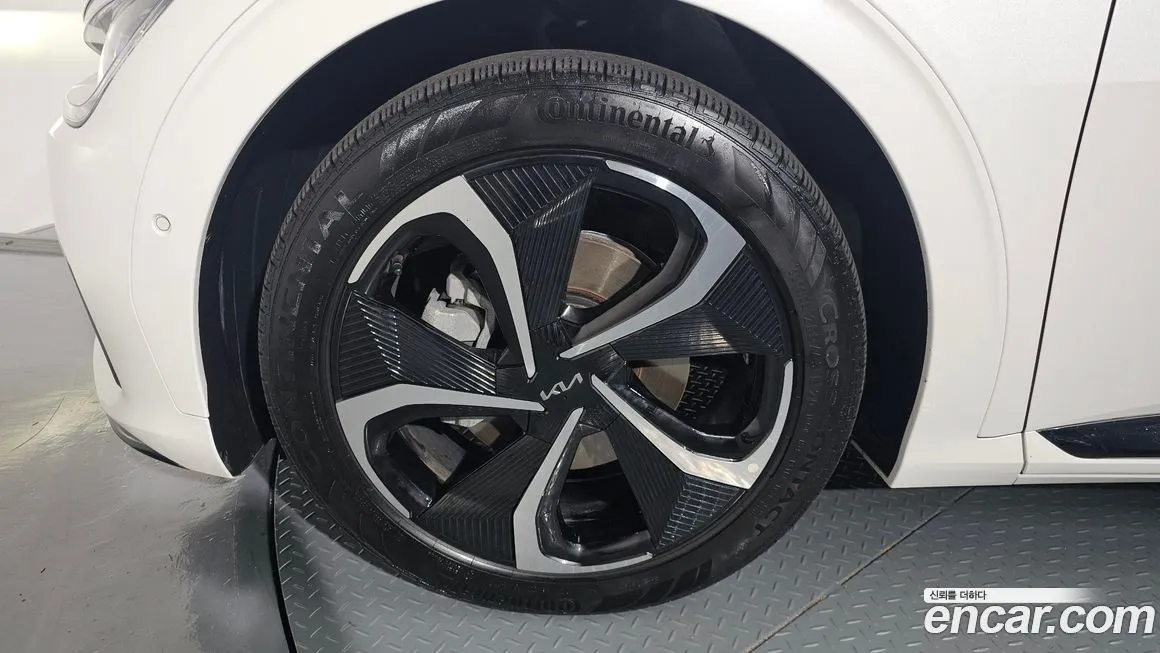 Kia EV6 2023 из KR, фото 5