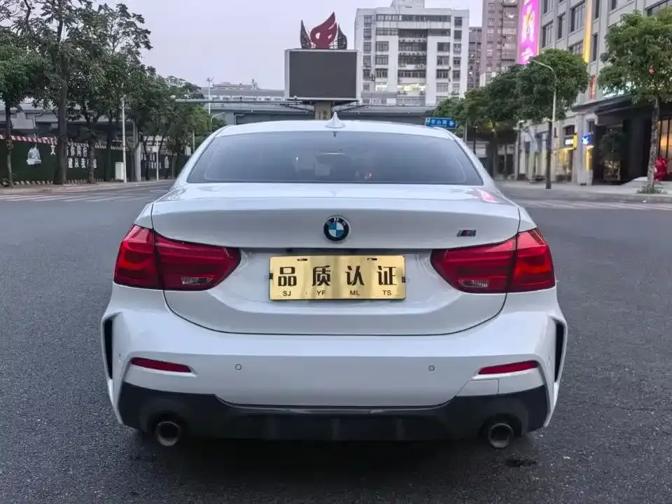 BMW 1 Series 2021 из CN, фото 8