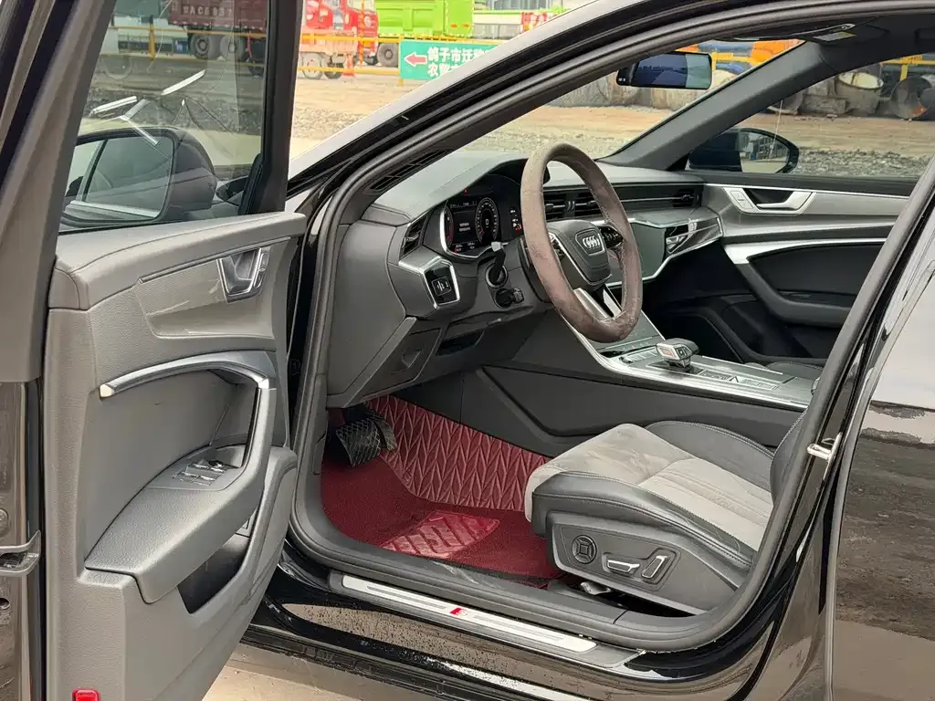 Audi A6L 2023 из CN, фото 7