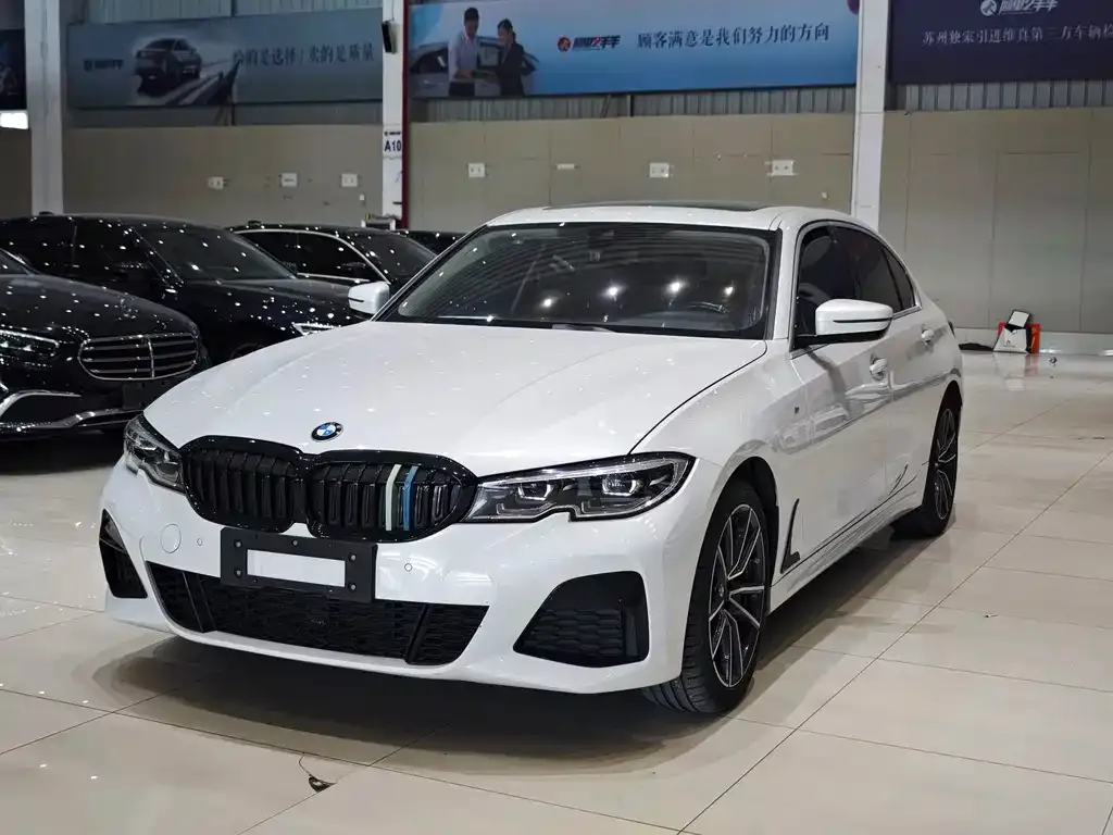 BMW 3 Series 2021 из CN, фото 1
