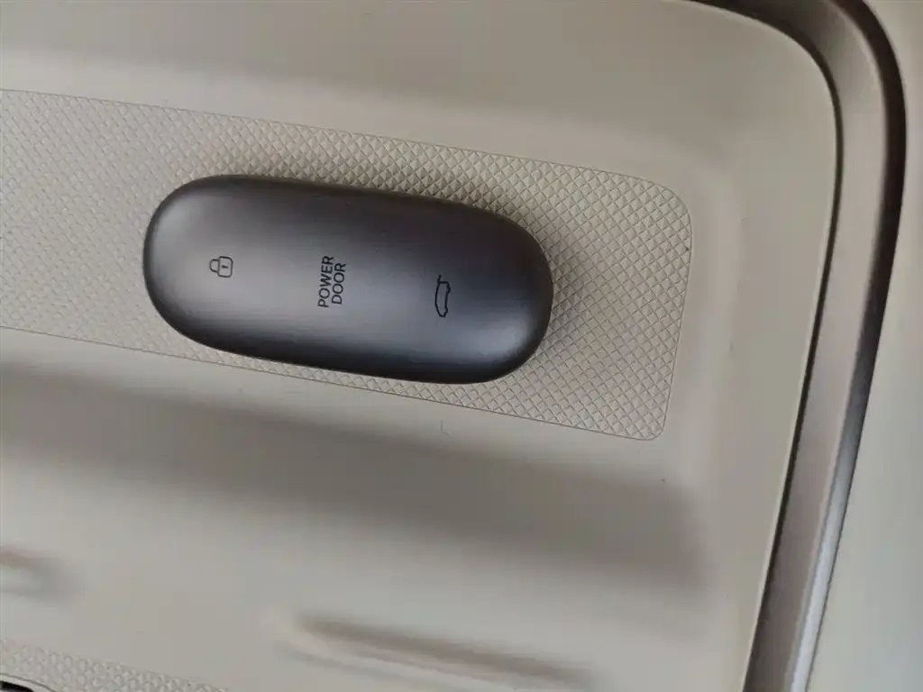Li Auto MEGA 2025 из CN, фото 9