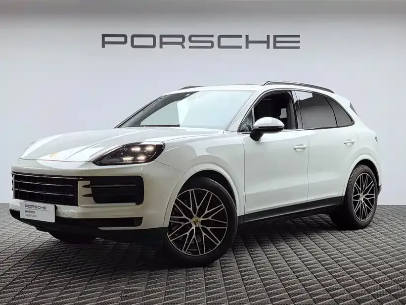 Porsche Cayenne — фото 1